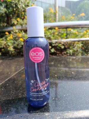 Evolution of Smoothness Cocoa Cashmere Body Lotion for soft, hydrated skin